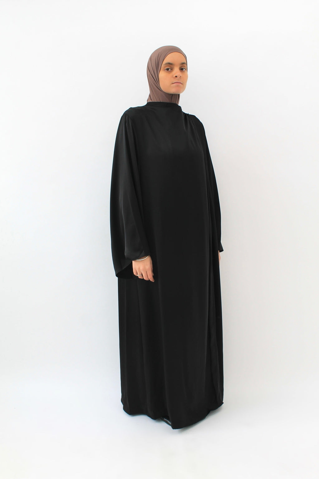 ROBE SAHAR