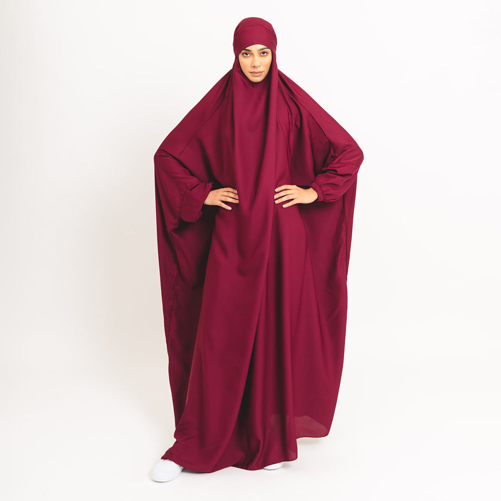 Khimar color bacca con polsini elasticizzati e laccio posteriore di sicurezza
