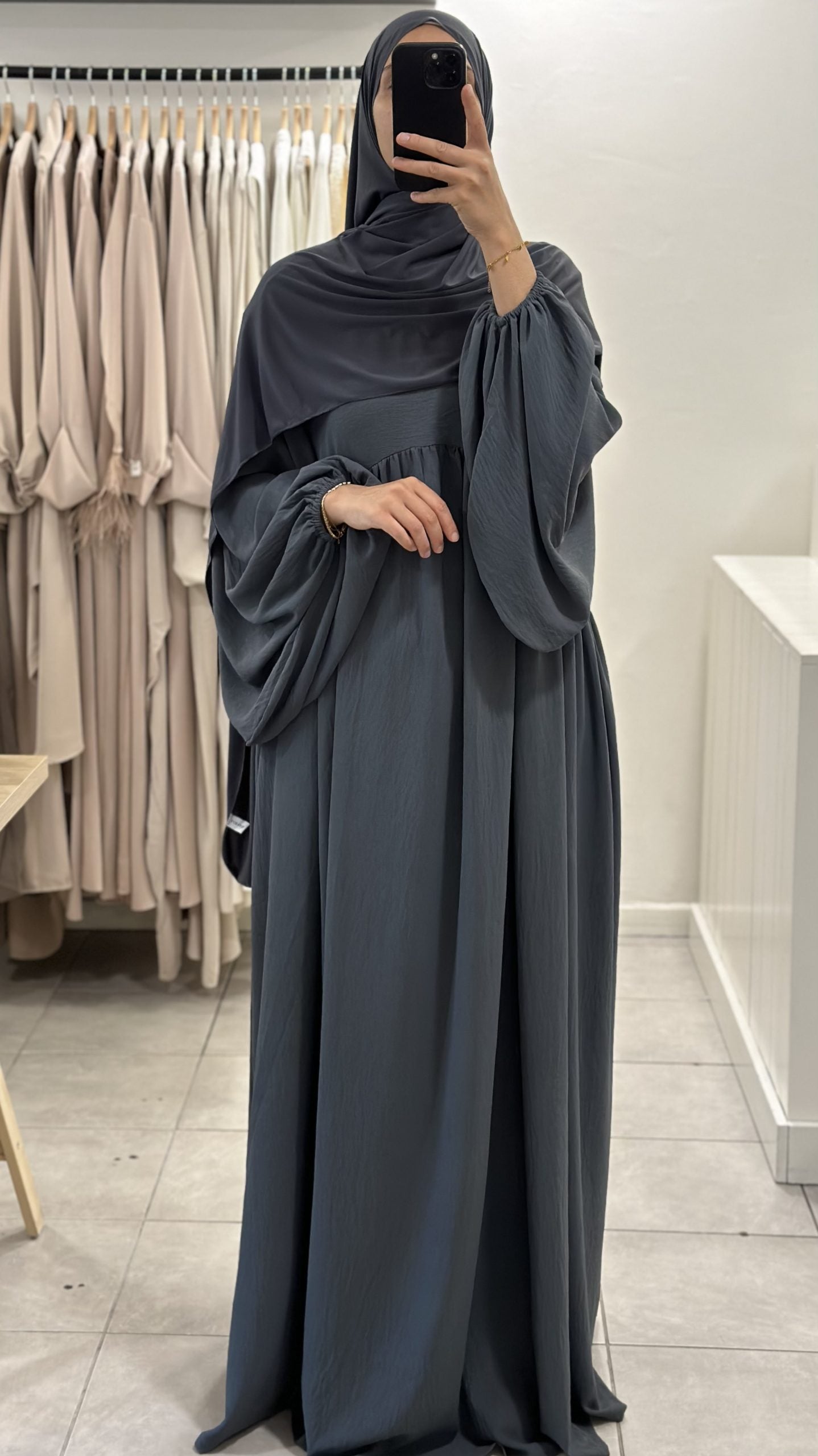 Assya Abaya, lunghezza 1,60 m