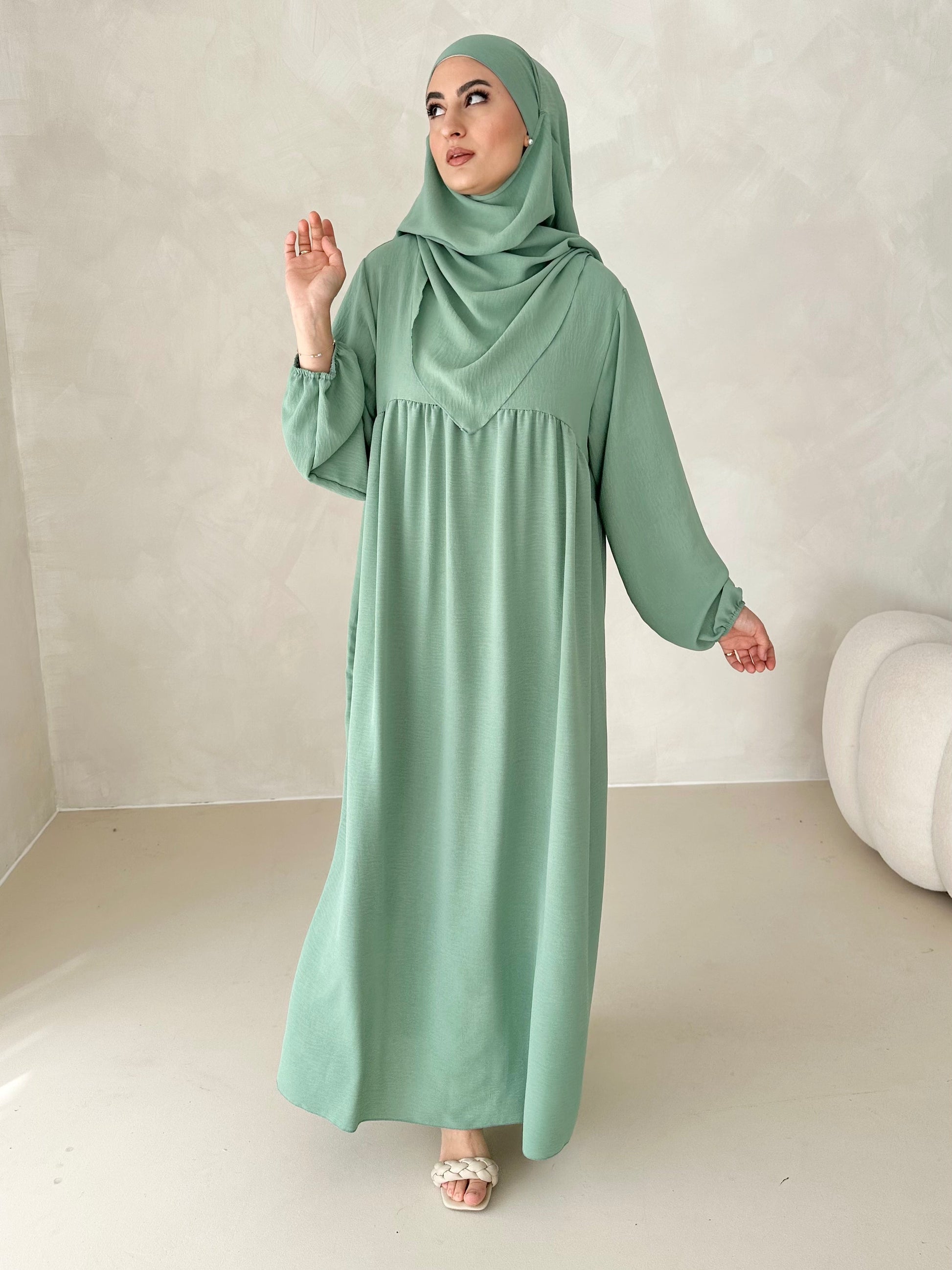 Set Abaya GIORNALIERO con Khimar 