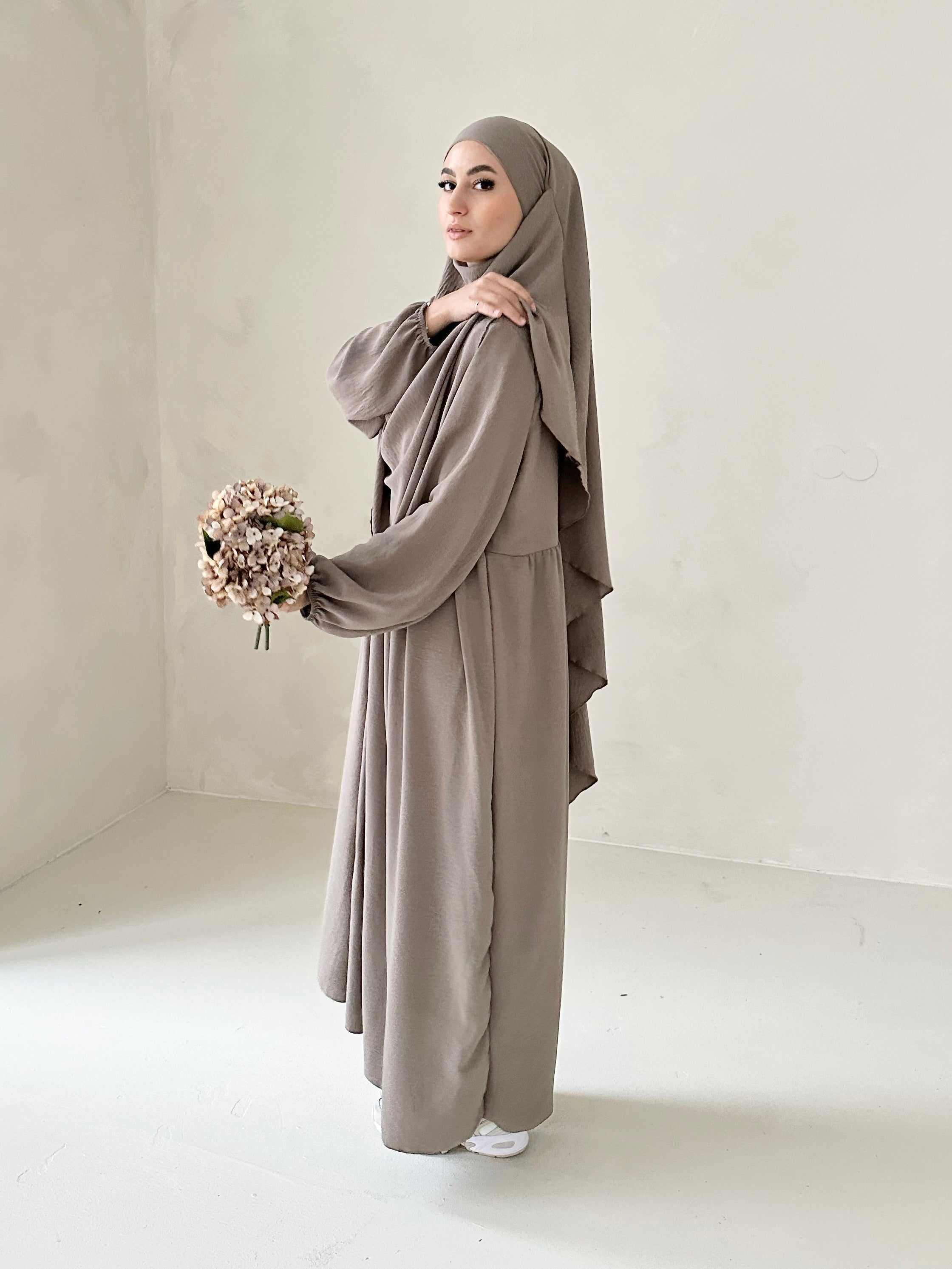 Set Abaya GIORNALIERO con Khimar 