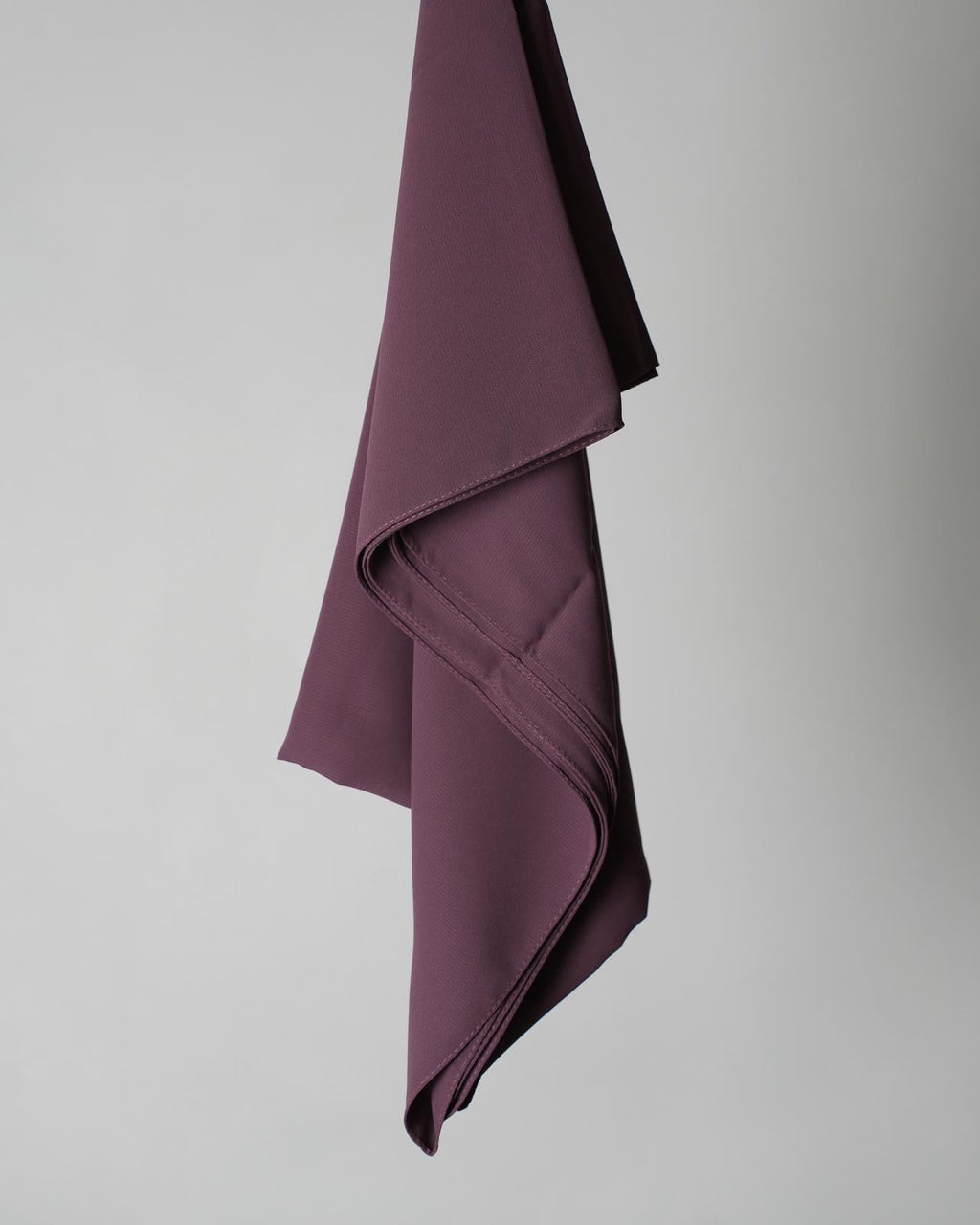 Hijab di seta di Medina